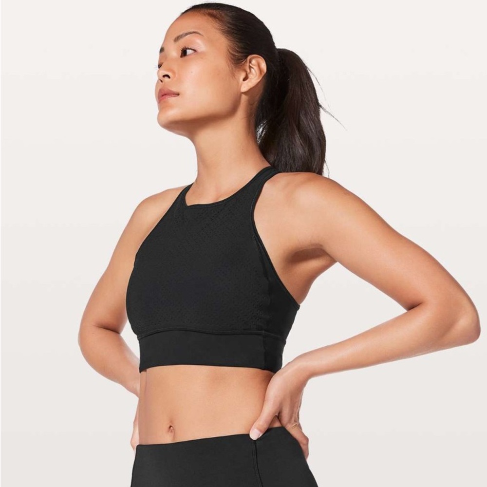 Lululemon high neck Get Your Peek On laser cut sports bra black size 8